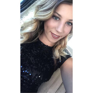 Meet your Posher, Alyssa